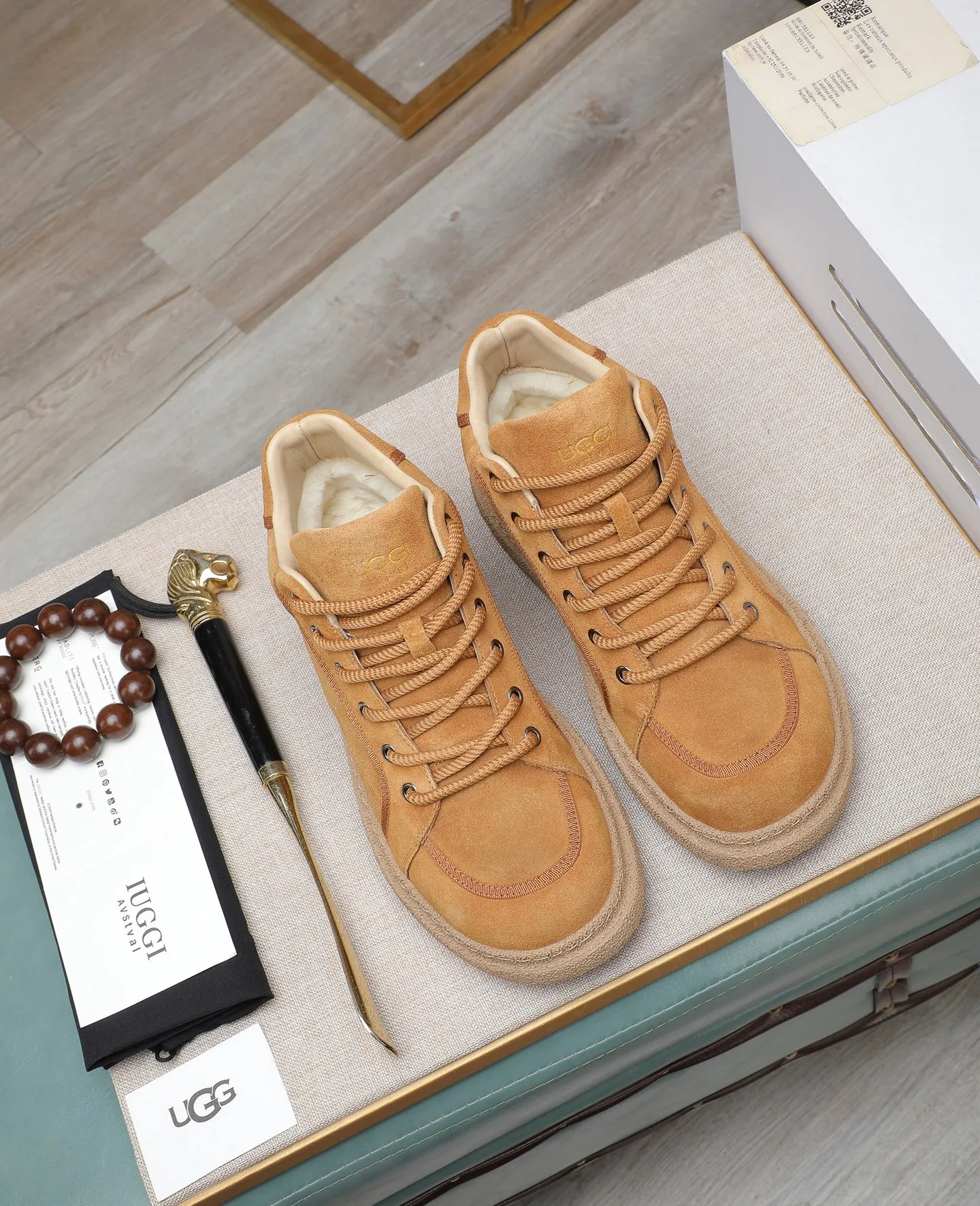 Men's shoes 💰600 IUGGI new retro presbyopia men's shoes, casual and versatile, full of high-end sense, fashionable, luxury and personalized style, joint style, retro presbyopia factor, full of handsome style, first layer suede cowhide, wool lining, rubber outsole, light and non-slip size: 39-44